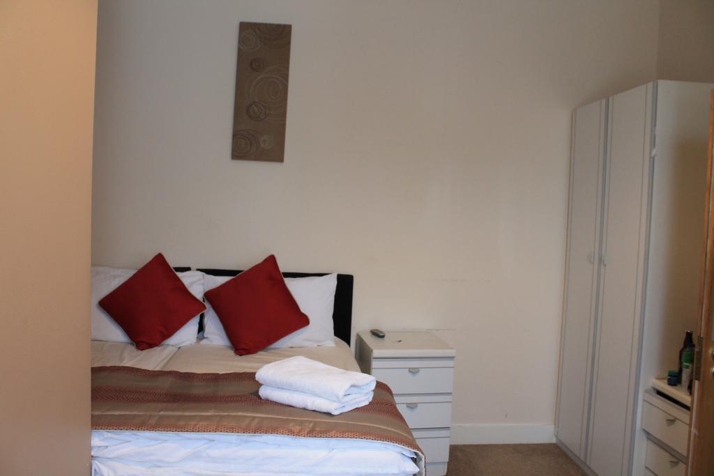 הונסלו Skylark Guest House חדר תמונה