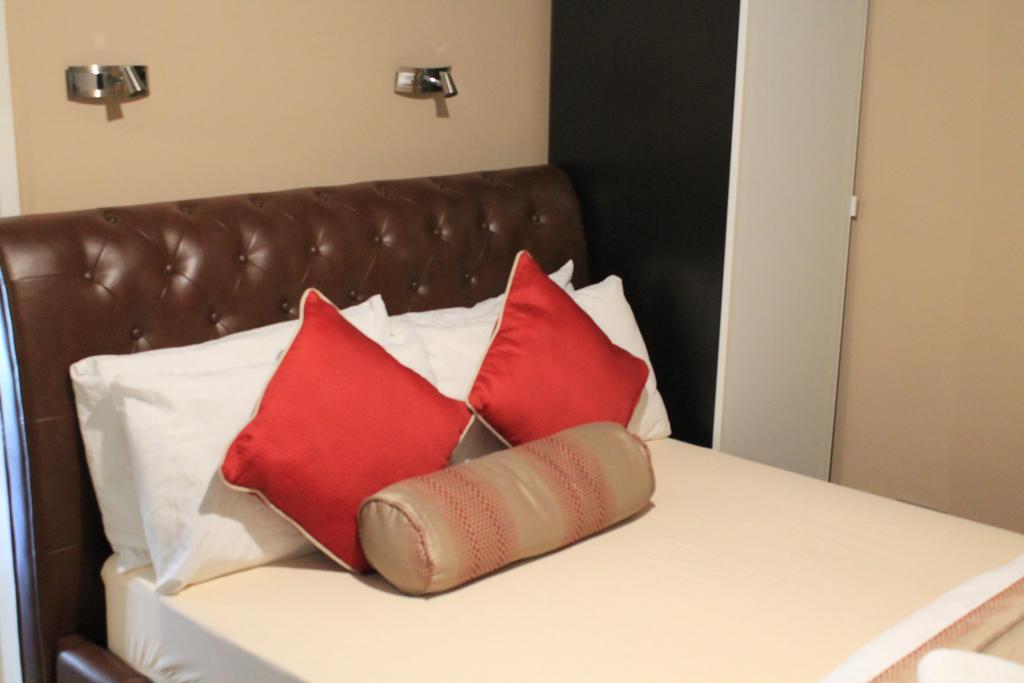 הונסלו Skylark Guest House חדר תמונה