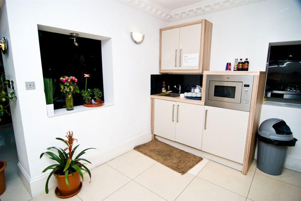 הונסלו Skylark Guest House מראה חיצוני תמונה