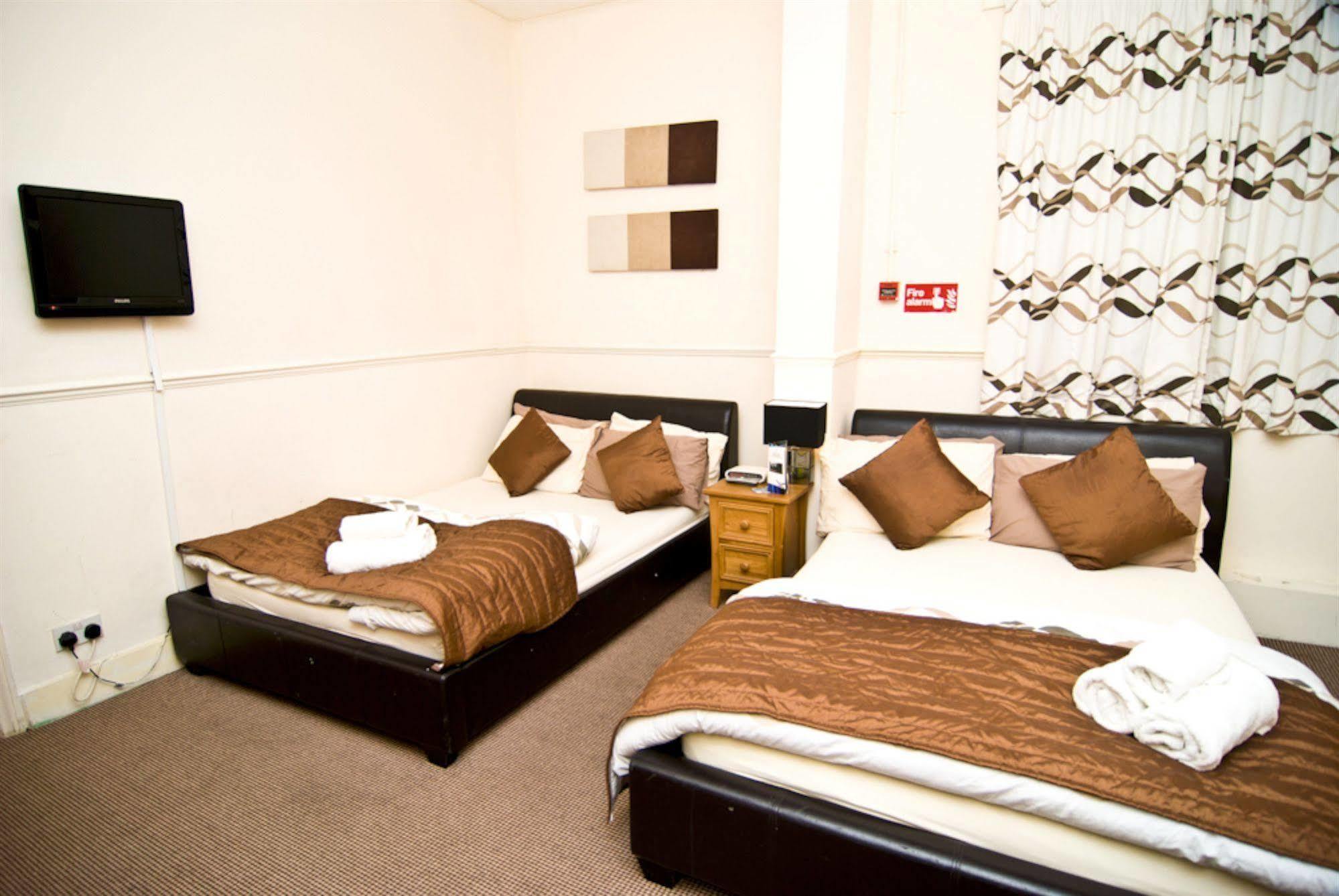 הונסלו Skylark Guest House מראה חיצוני תמונה