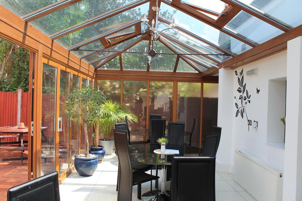 הונסלו Skylark Guest House מראה חיצוני תמונה