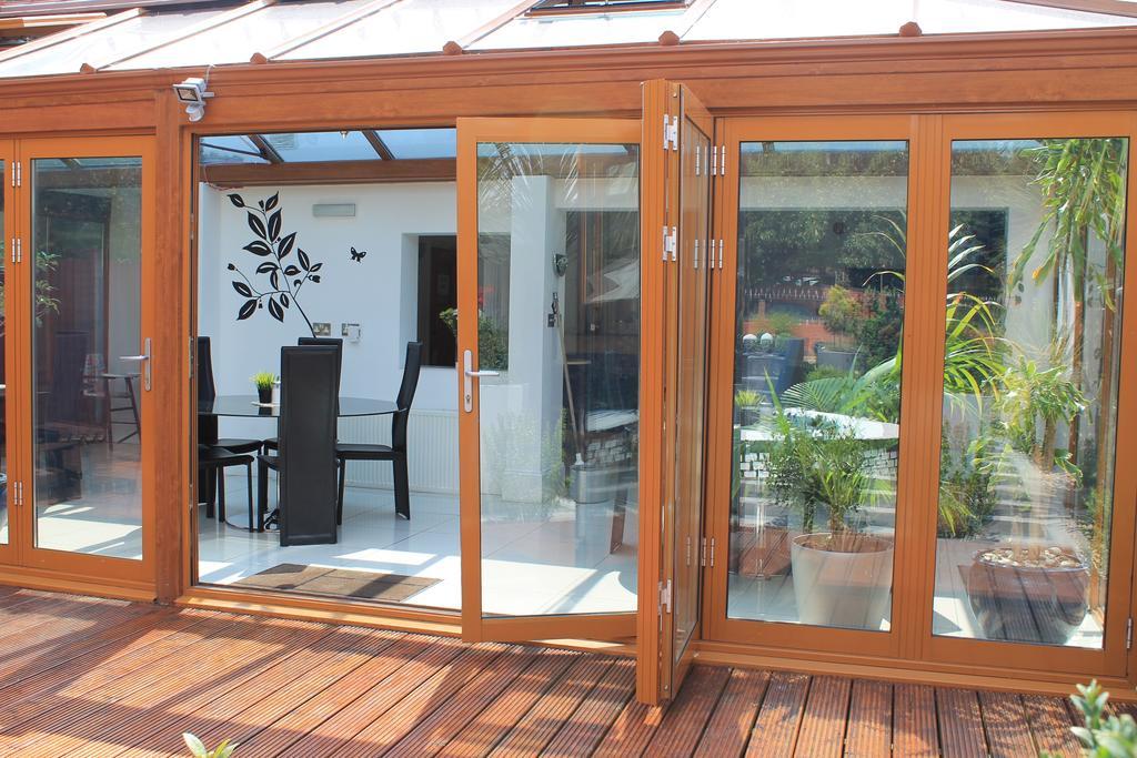 הונסלו Skylark Guest House מראה חיצוני תמונה