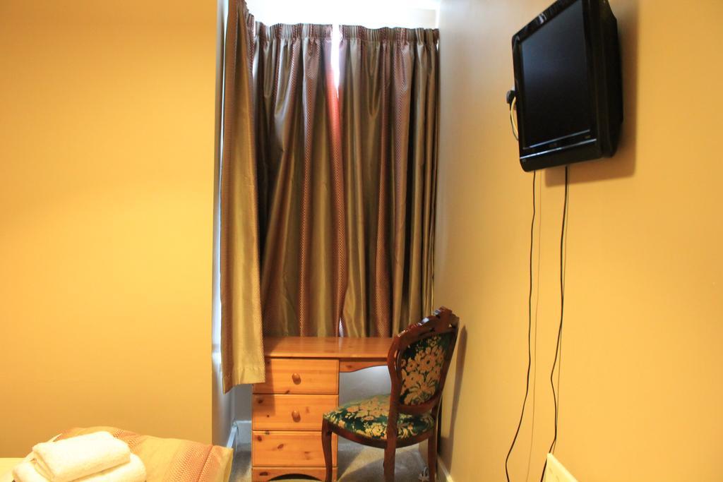 הונסלו Skylark Guest House חדר תמונה