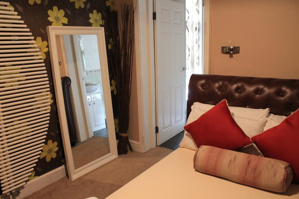 הונסלו Skylark Guest House חדר תמונה